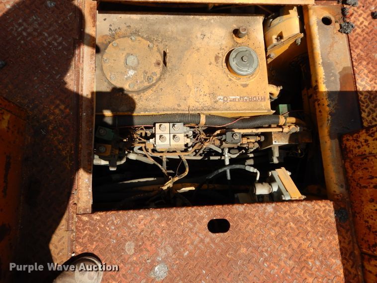 image for item DG6769 Blaw-Knox PF-172B  paver