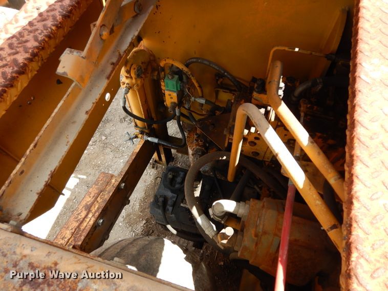 image for item DG6769 Blaw-Knox PF-172B  paver