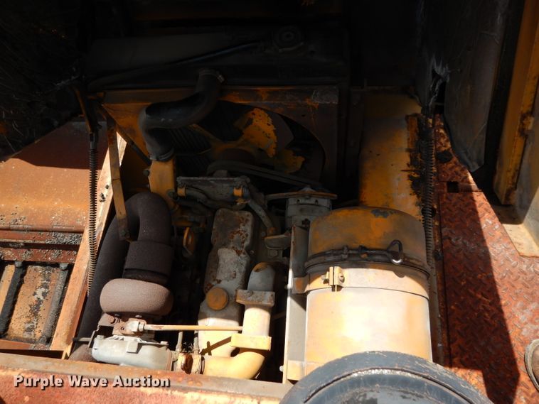 image for item DG6769 Blaw-Knox PF-172B  paver