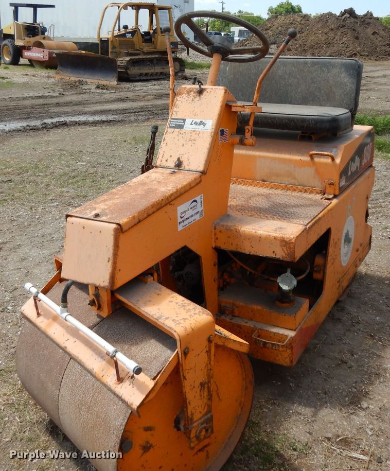 image for item DG6770 2001 LeeBoy 300  double drum vibratory roller