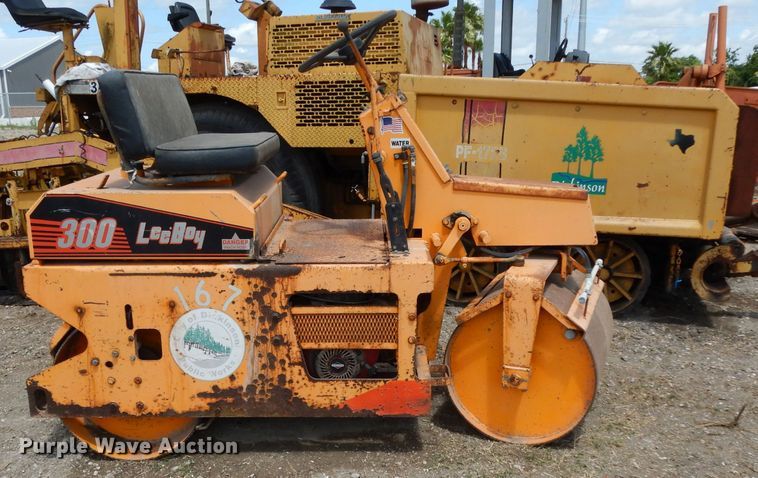 image for item DG6770 2001 LeeBoy 300  double drum vibratory roller