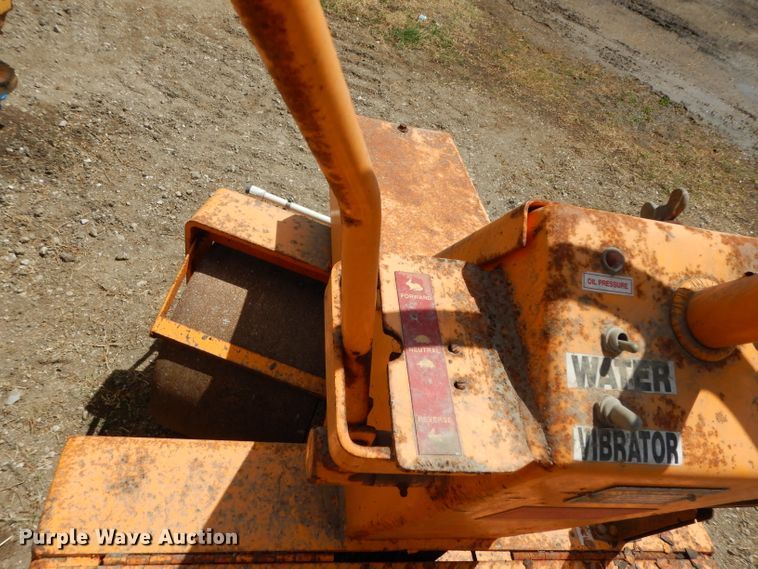 image for item DG6770 2001 LeeBoy 300  double drum vibratory roller