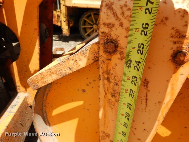 image for item DG6770 2001 LeeBoy 300  double drum vibratory roller