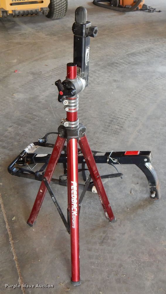 image for item DG7759 Bike carrier and stand