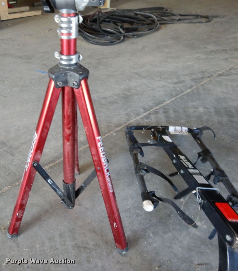 image for item DG7759 Bike carrier and stand