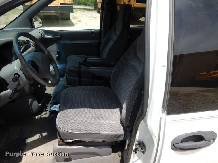 image for item DG7765 1999 Dodge Caravan  van