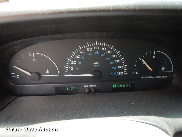 image for item DG7765 1999 Dodge Caravan  van