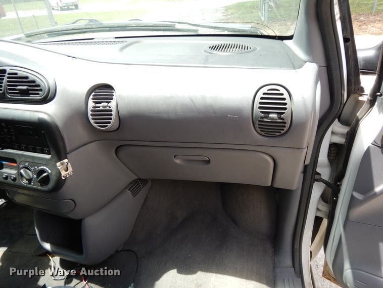 image for item DG7765 1999 Dodge Caravan  van