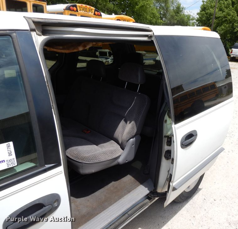 image for item DG7765 1999 Dodge Caravan  van