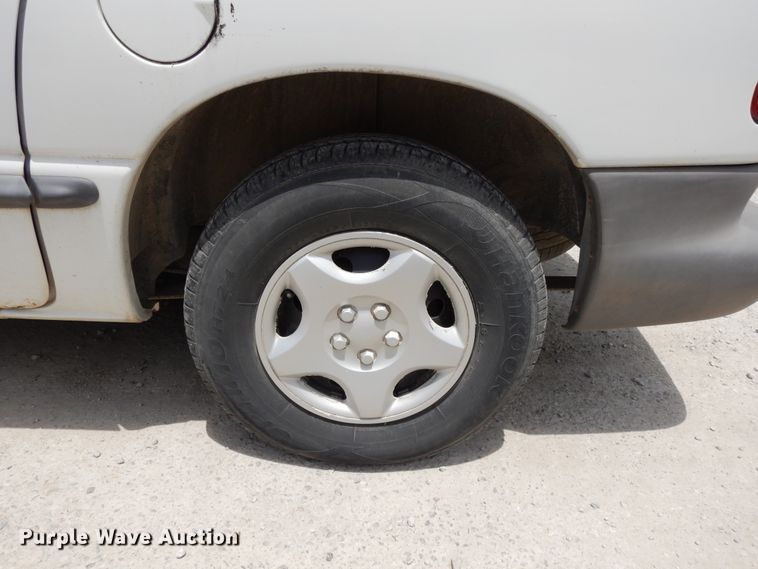 image for item DG7765 1999 Dodge Caravan  van