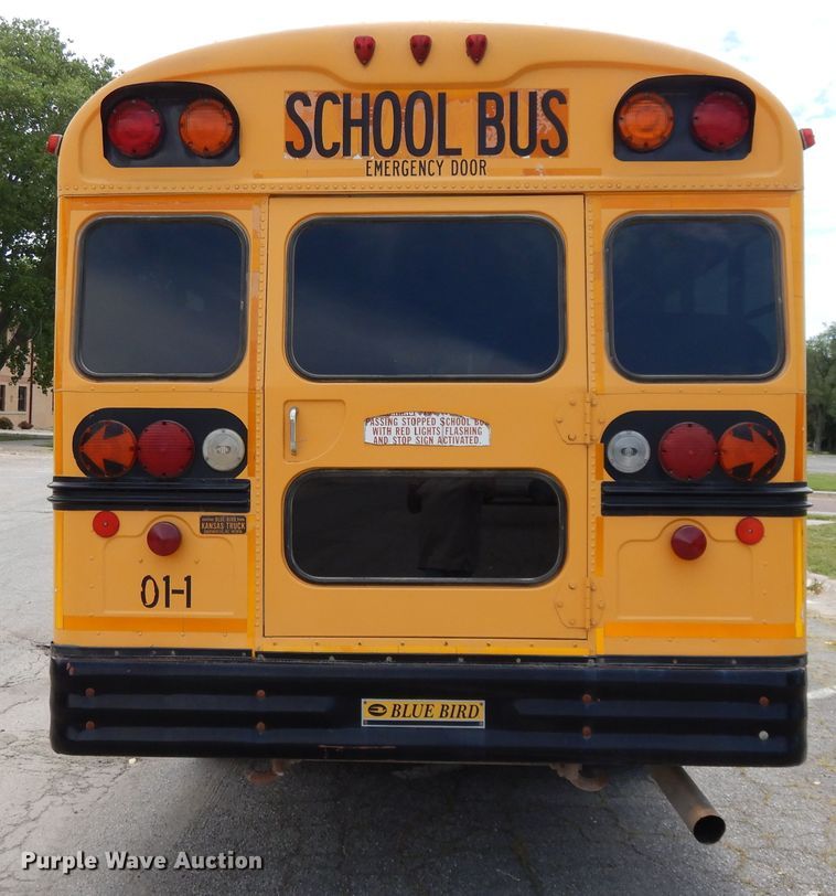 image for item DG7766 2001 International 3800  school bus