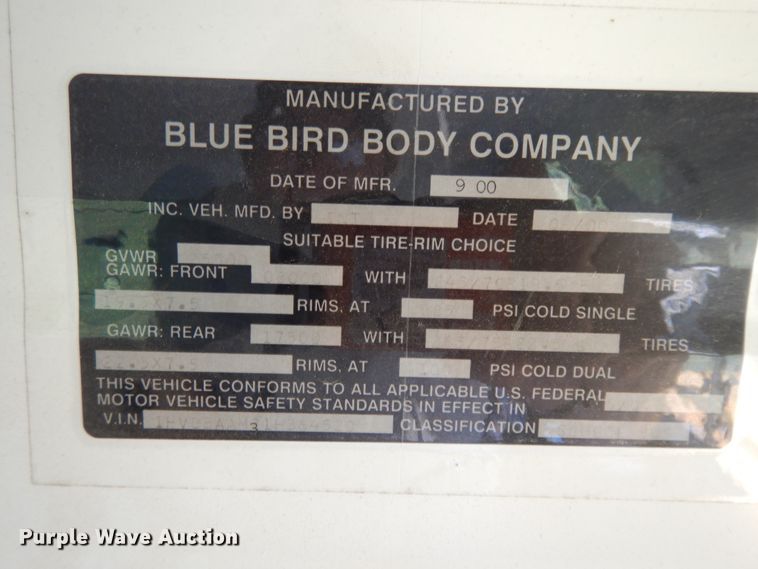 image for item DG7766 2001 International 3800  school bus