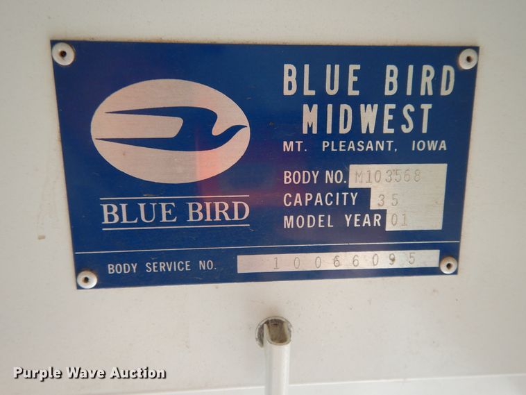 image for item DG7766 2001 International 3800  school bus