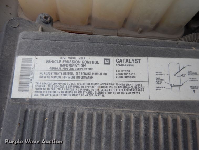 image for item DG7767 2004 Chevrolet Suburban 1500  SUV