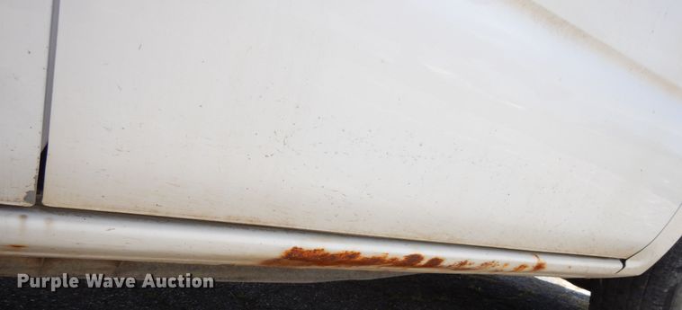 image for item DG7767 2004 Chevrolet Suburban 1500  SUV