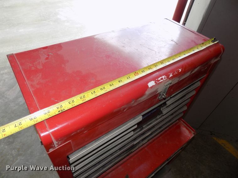 image for item DO9326 Toolbox and cabinets