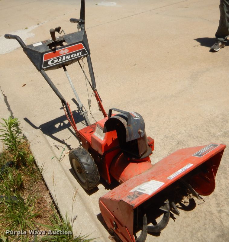 image for item DT9211 Gilson snow blower