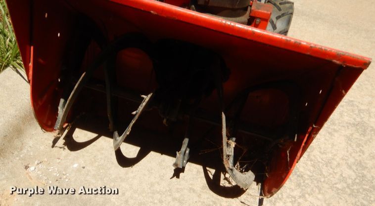 image for item DT9211 Gilson snow blower