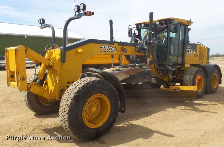 image for item DX9214 2010 John Deere 770G  motor grader
