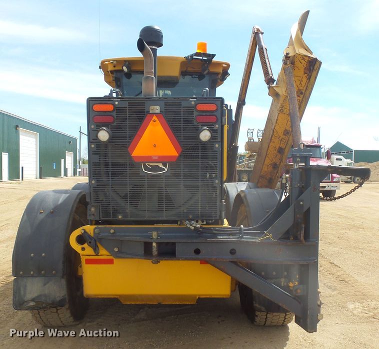 image for item DX9214 2010 John Deere 770G  motor grader