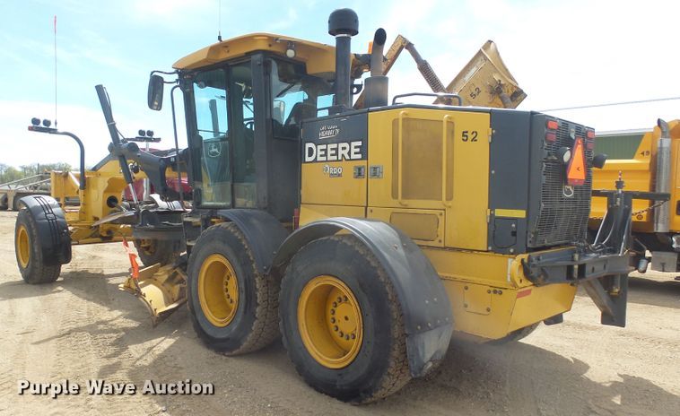 image for item DX9214 2010 John Deere 770G  motor grader