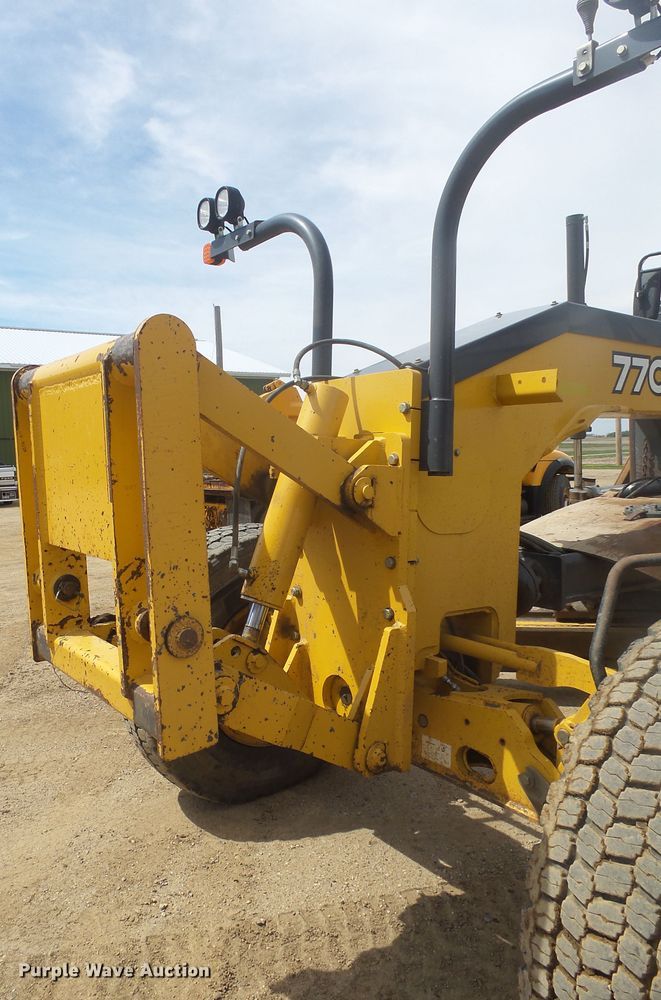 image for item DX9214 2010 John Deere 770G  motor grader