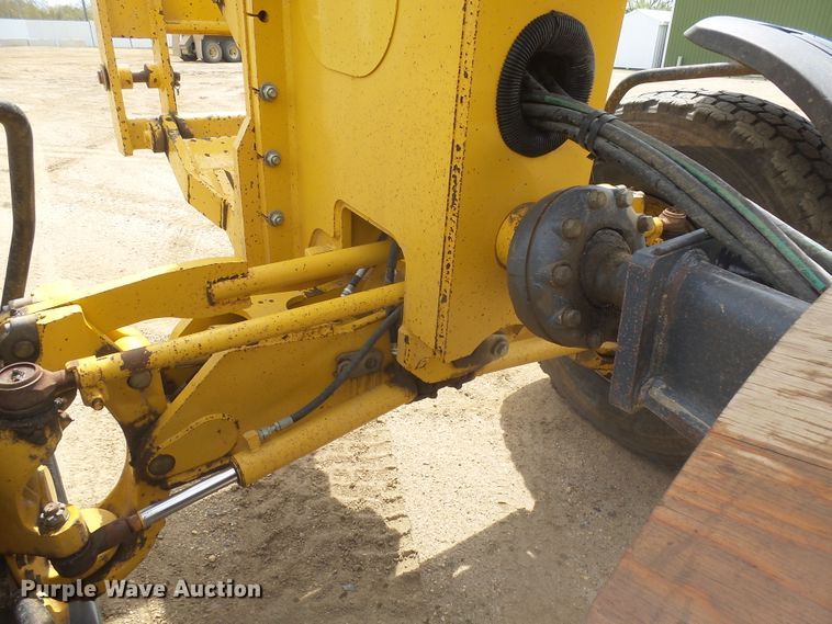 image for item DX9214 2010 John Deere 770G  motor grader