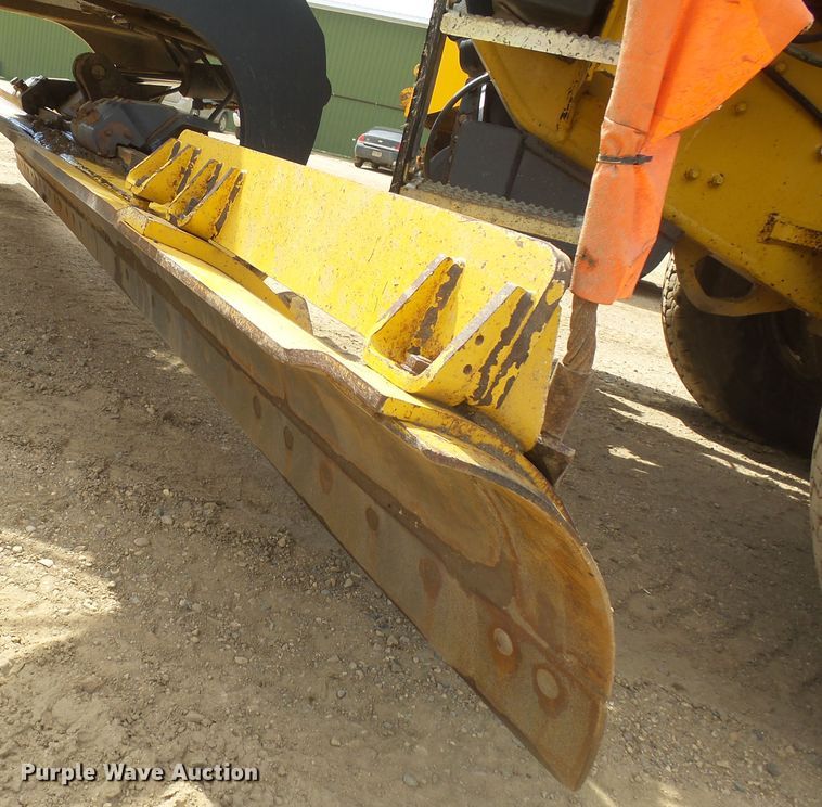 image for item DX9214 2010 John Deere 770G  motor grader