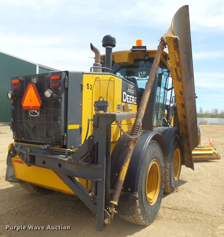 image for item DX9214 2010 John Deere 770G  motor grader