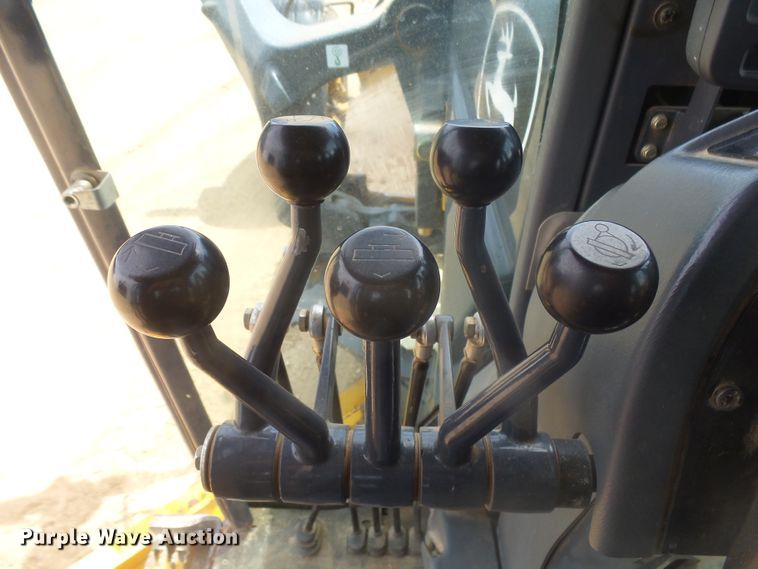 image for item DX9214 2010 John Deere 770G  motor grader