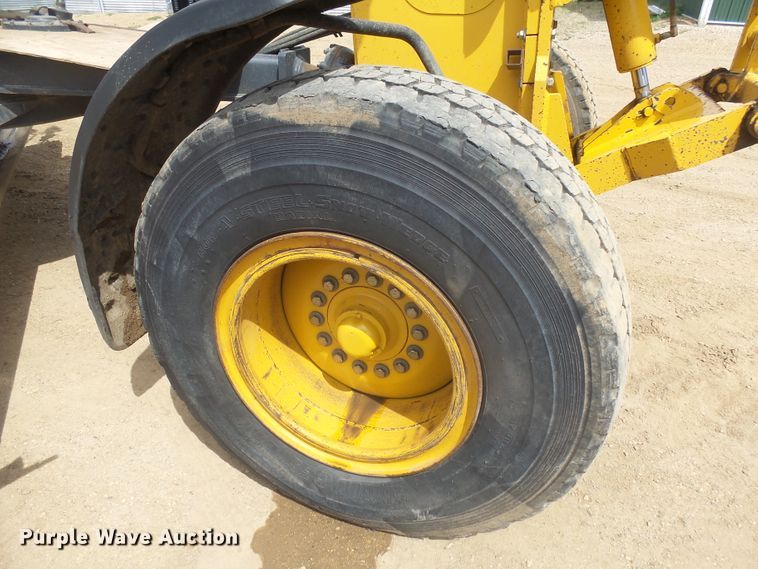 image for item DX9214 2010 John Deere 770G  motor grader