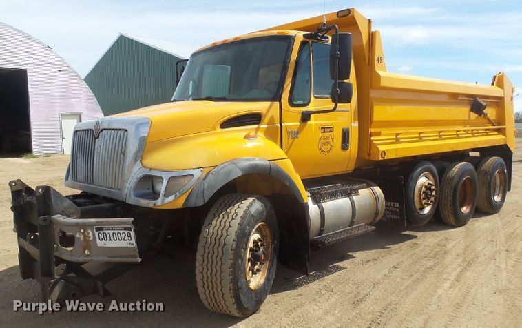 image for item DX9222 2007 International 7500  dump truck