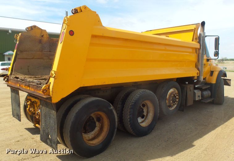 image for item DX9222 2007 International 7500  dump truck