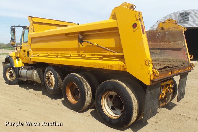 image for item DX9222 2007 International 7500  dump truck