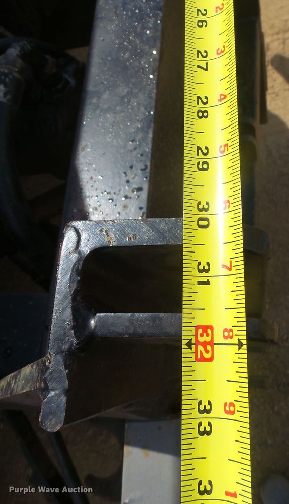 image for item DX9222 2007 International 7500  dump truck