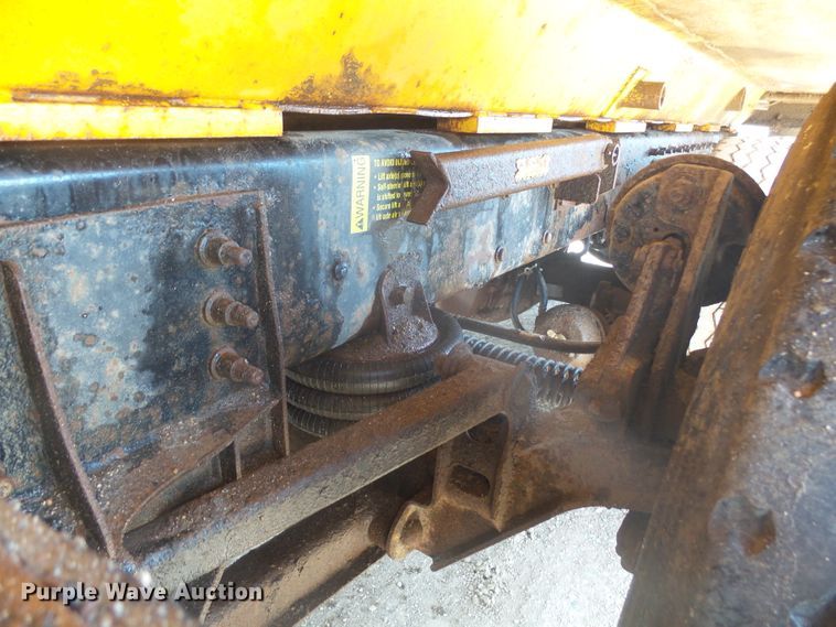 image for item DX9222 2007 International 7500  dump truck