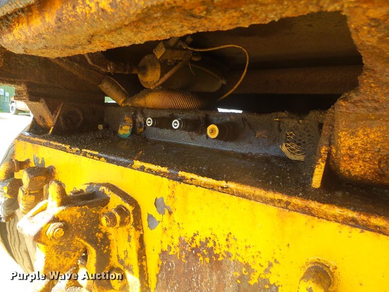 image for item DX9222 2007 International 7500  dump truck