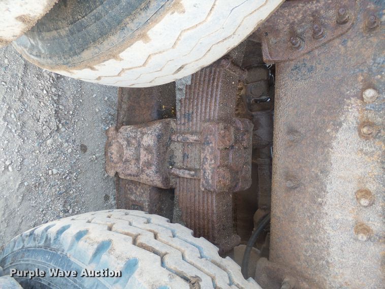 image for item DX9222 2007 International 7500  dump truck