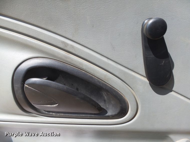 image for item DX9222 2007 International 7500  dump truck