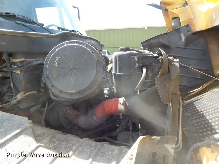 image for item DX9222 2007 International 7500  dump truck