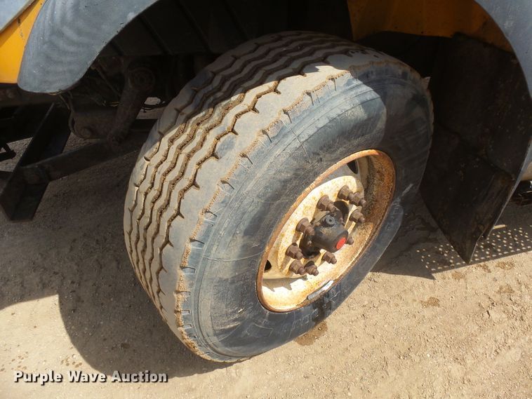 image for item DX9222 2007 International 7500  dump truck