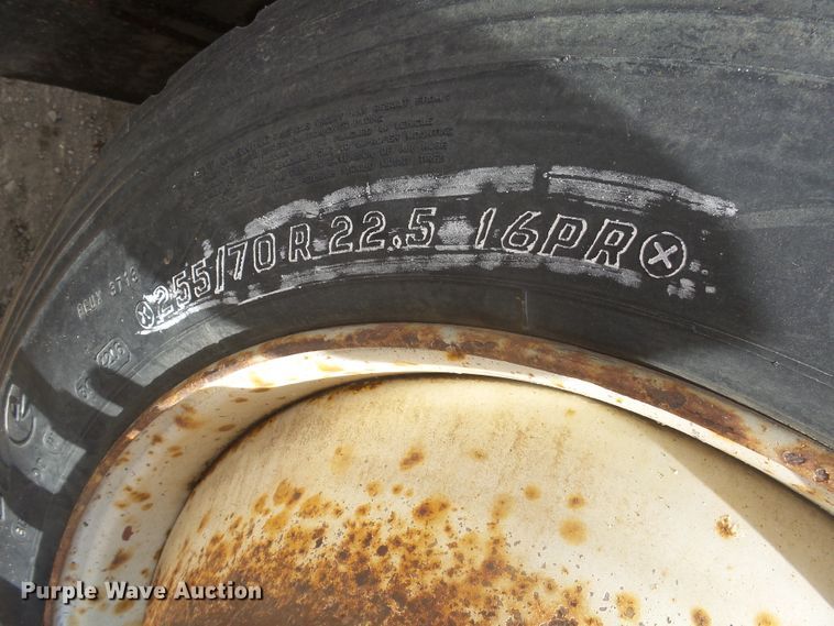 image for item DX9222 2007 International 7500  dump truck