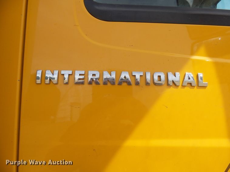 image for item DX9222 2007 International 7500  dump truck