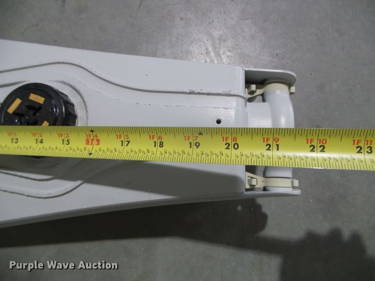 image for item EL9152 Approximately 30 Cree street lights