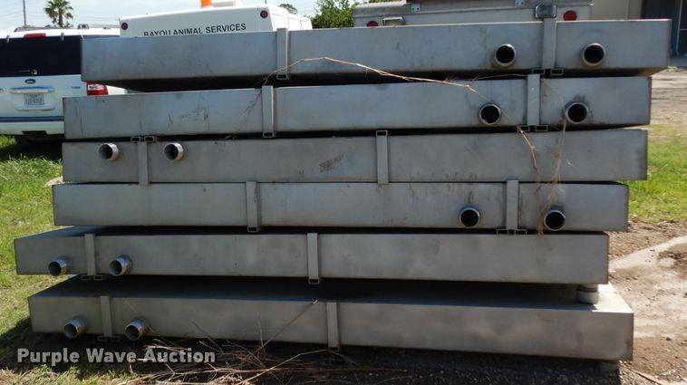image for item FU9834 (6) steel tanks