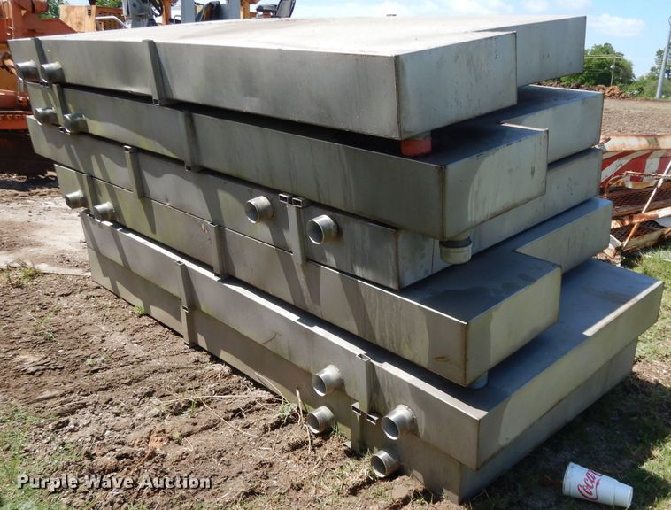 image for item FU9834 (6) steel tanks