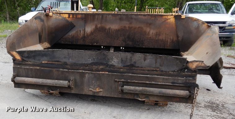 image for item GH9795 Gehl 1448  paver