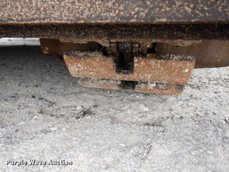 image for item GH9795 Gehl 1448  paver