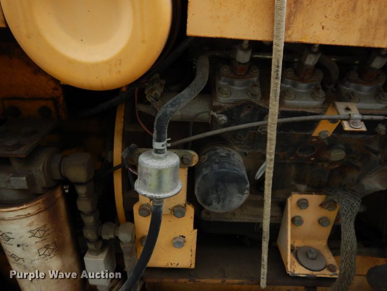 image for item GH9795 Gehl 1448  paver