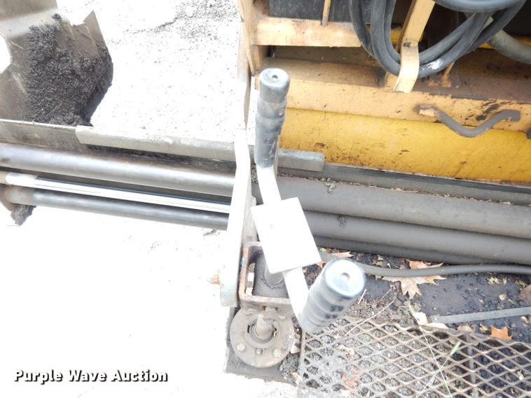 image for item GH9795 Gehl 1448  paver